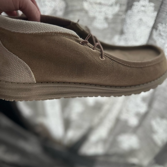 Hey Dude Men's Tan and Cream Slip-Ons - Picture 1 of 7